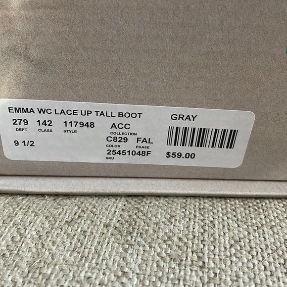 Never worn knee high boots - Picture 6 of 6